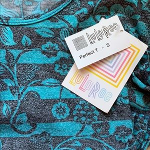 BNWT Lularoe Perfect T